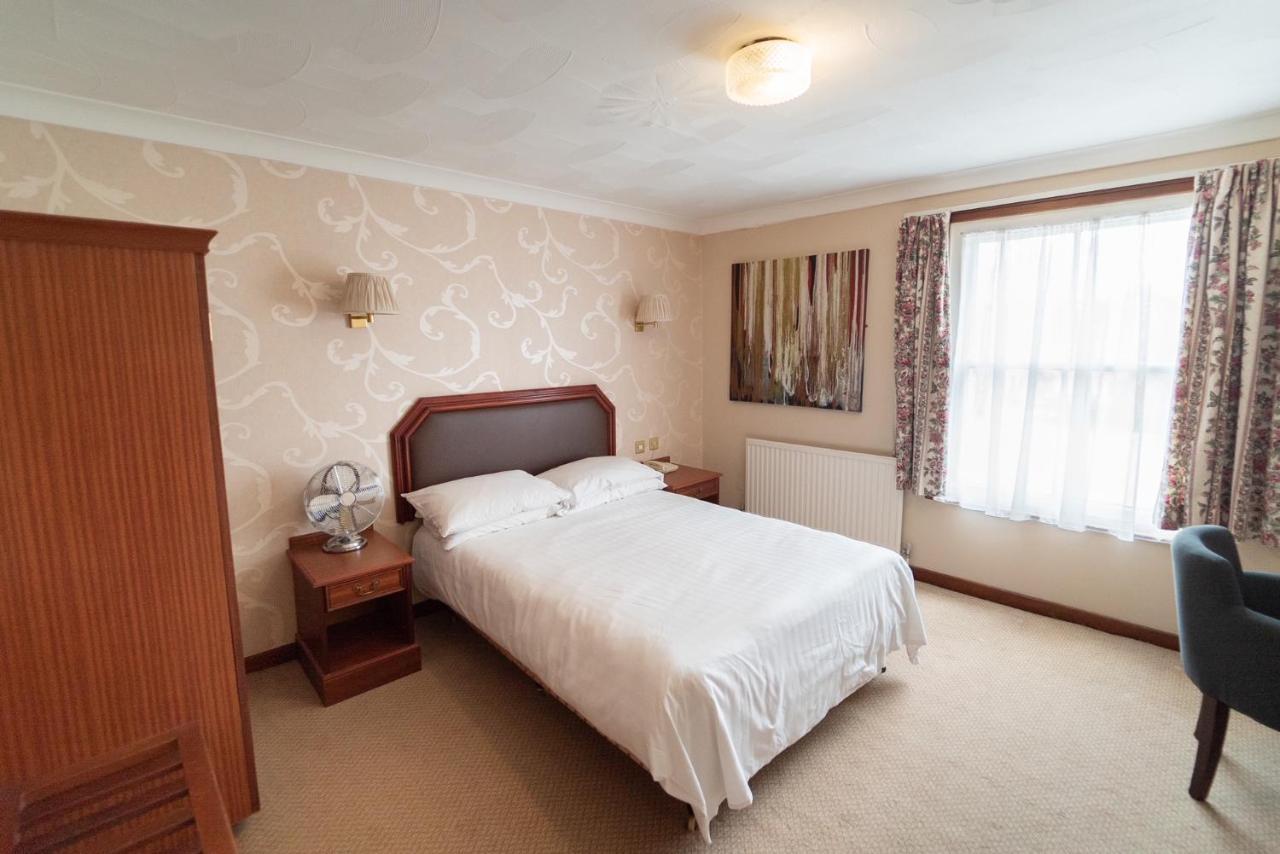 Littlebury Hotel Bicester Exteriör bild