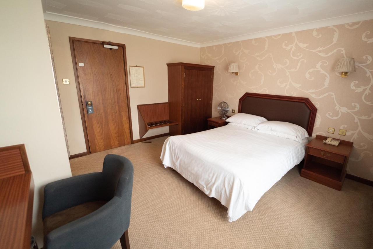 Littlebury Hotel Bicester Exteriör bild