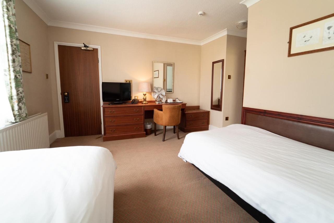 Littlebury Hotel Bicester Exteriör bild
